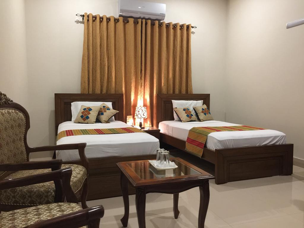 Star Guest House Karachi Esterno foto