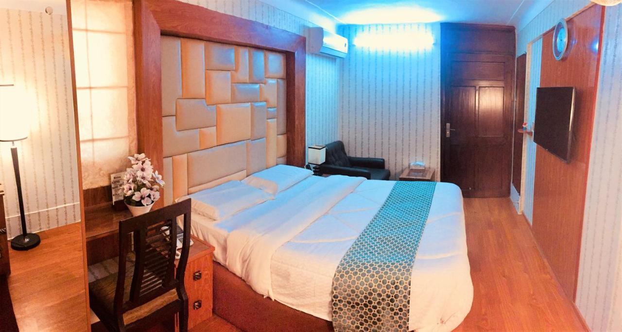 Star Guest House Karachi Esterno foto