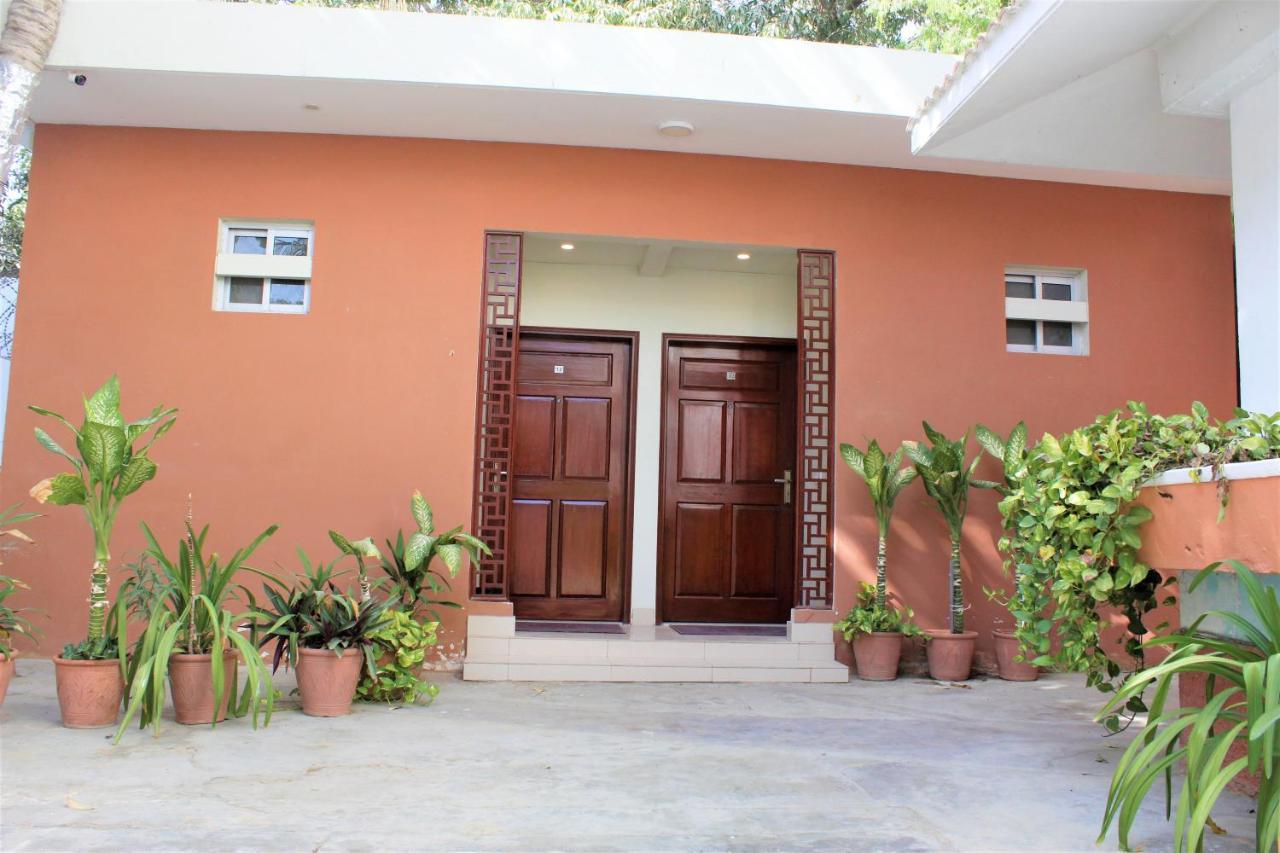 Star Guest House Karachi Esterno foto